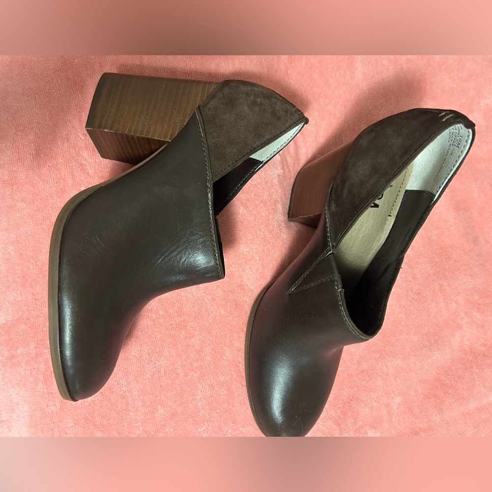 Elegant Brown Ankle Boots